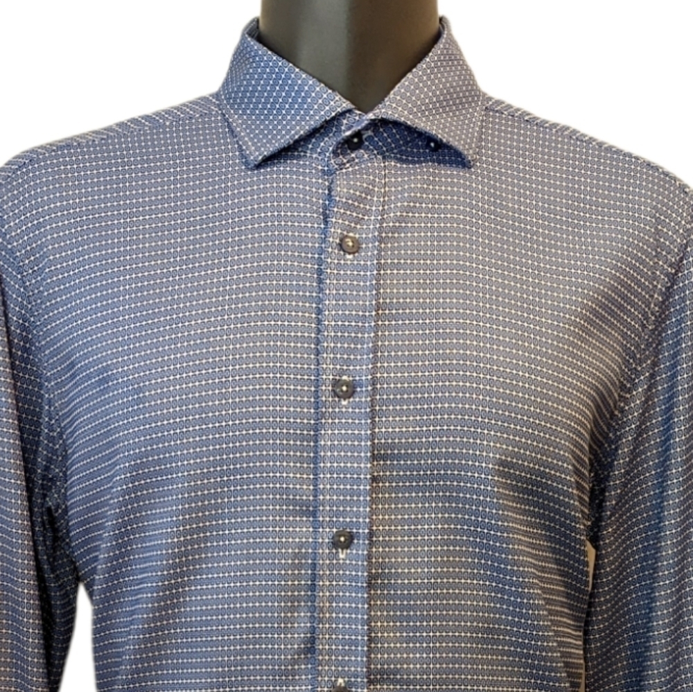 Robert Graham blue button front shirt XL